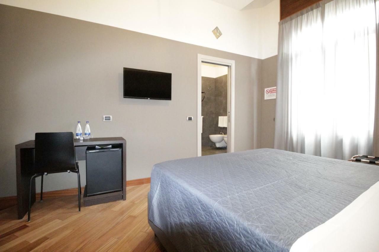 Piazza Carita Hotel Naples Exterior photo